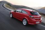 Opel Astra GTC 2005 года